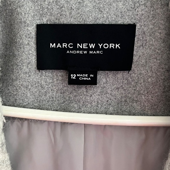 Andrew Marc Grey ladies coat - Picture 2 of 3